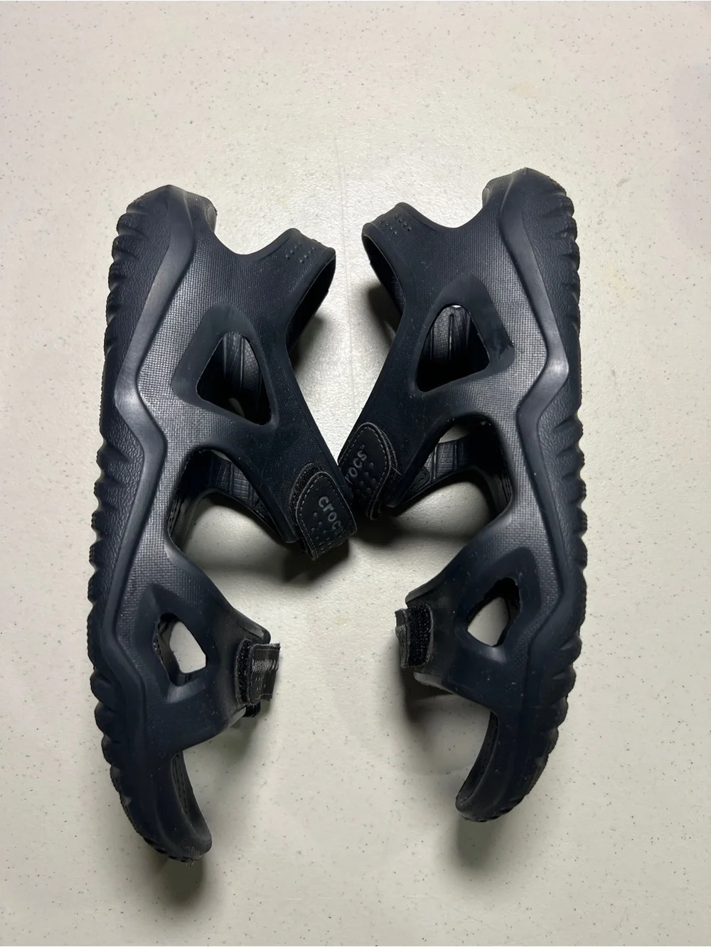Crocs Swiftwater River Men's Sz 10 Black Hook & Loop Sandals